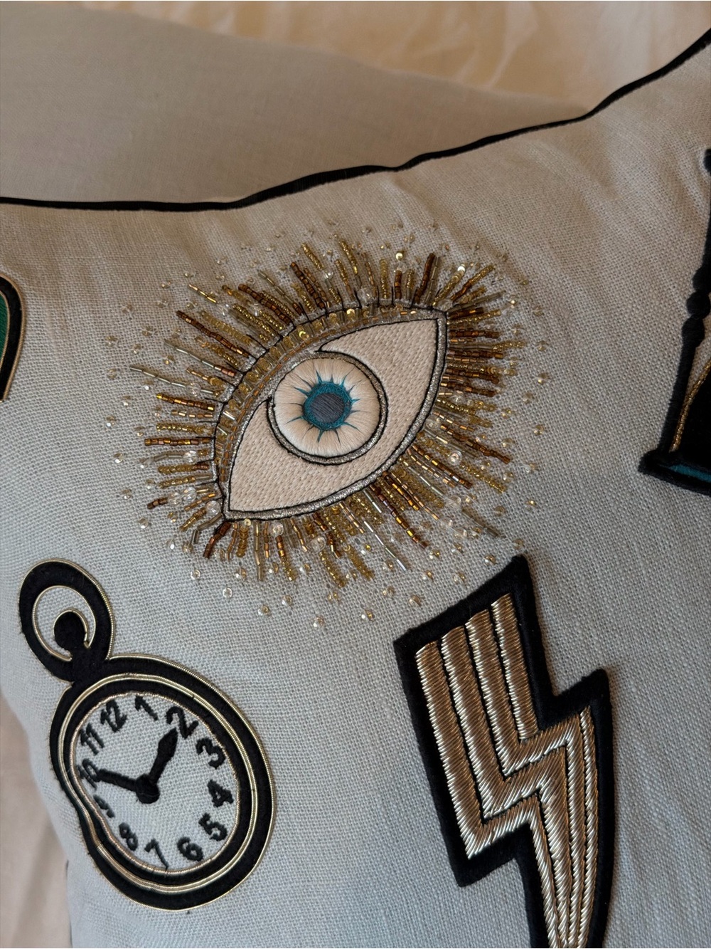 Two Jonathan Adler embroidered/appliqué linen pillows - Picture 5 of 6